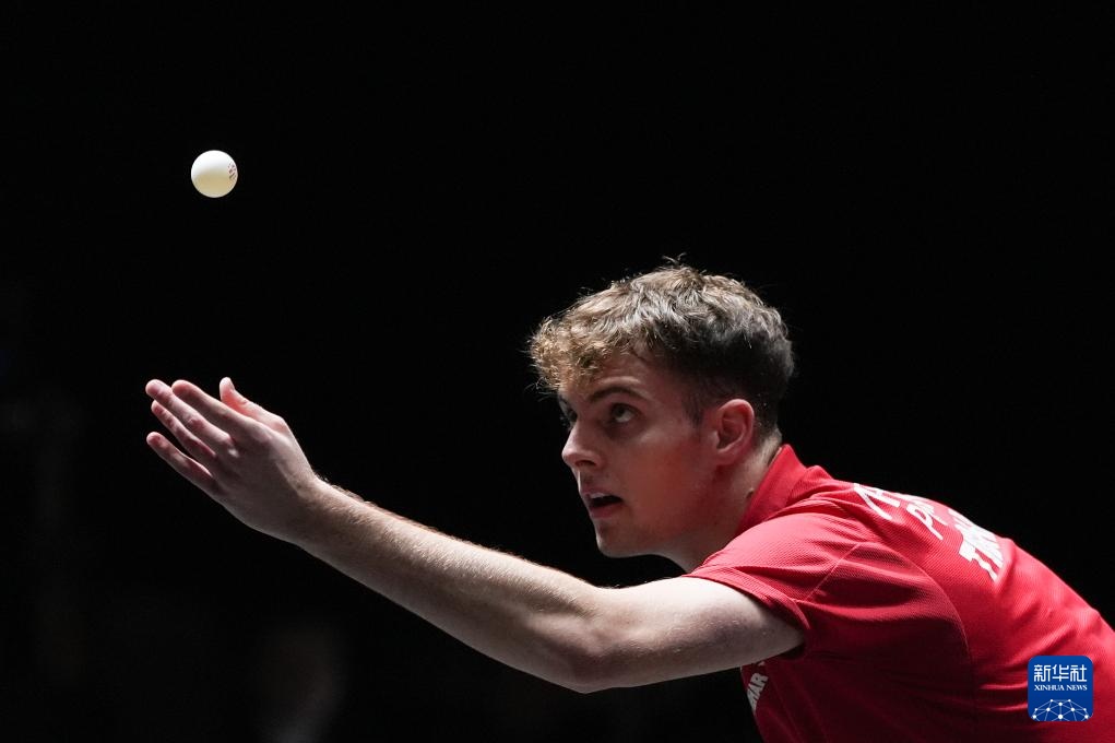 爱与坚持 爱与坚持