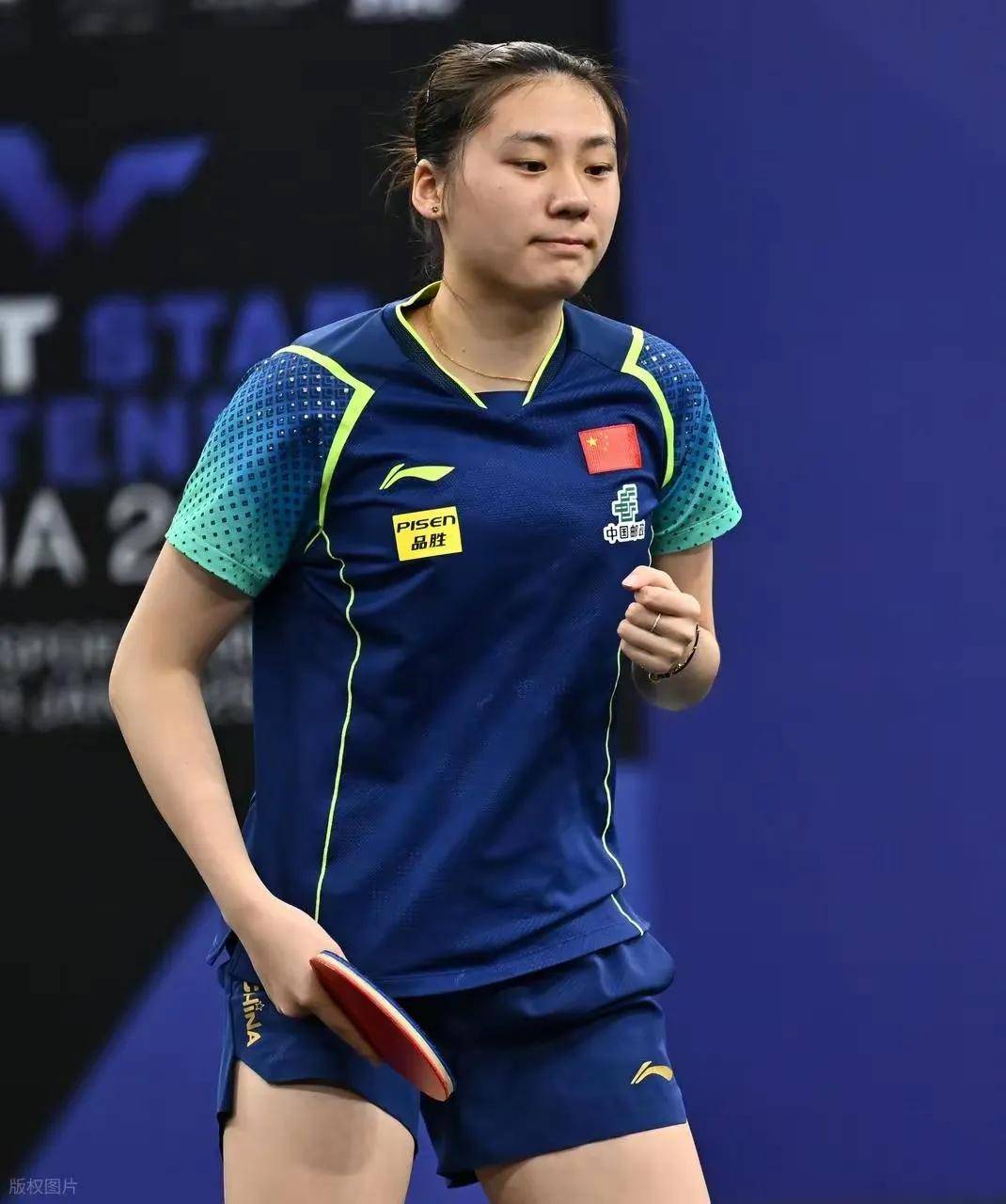 她在一场关 她在一场关