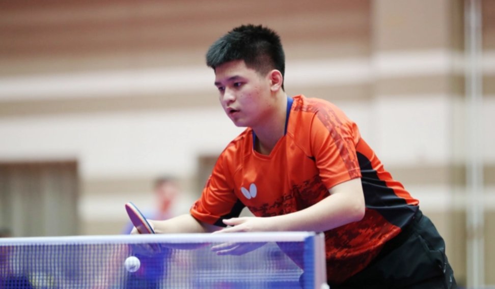 然不算耀眼 然不算耀眼