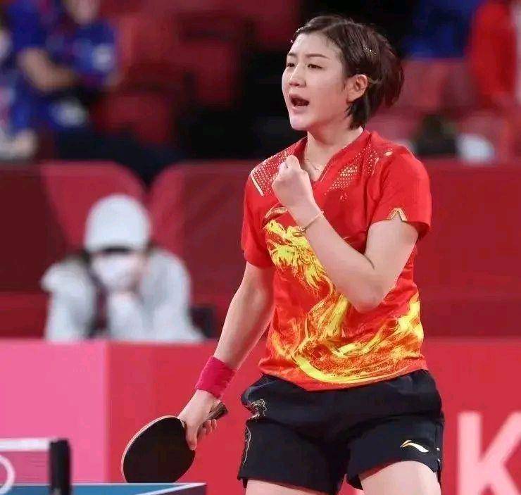 詹姆斯更依 詹姆斯更依